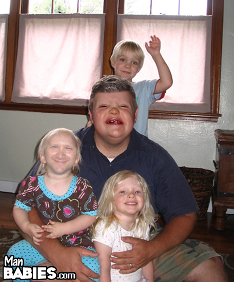 Did that kid just photobomb?